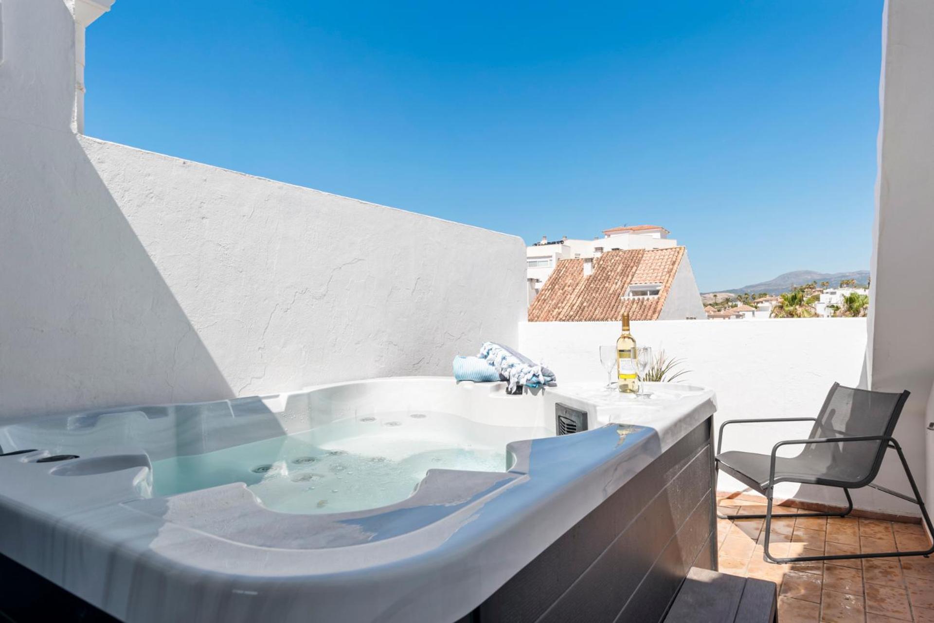 Lovely Penthouse Near Estepona Marina By Costarentals - Ref M15 Exterior foto